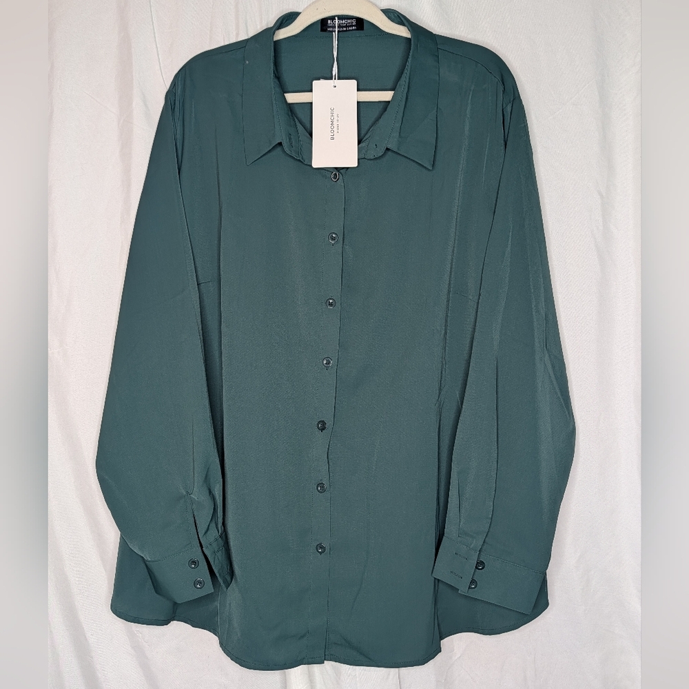 BloomChic Forest Green Button-Up Shirt, 22/24 (3X)